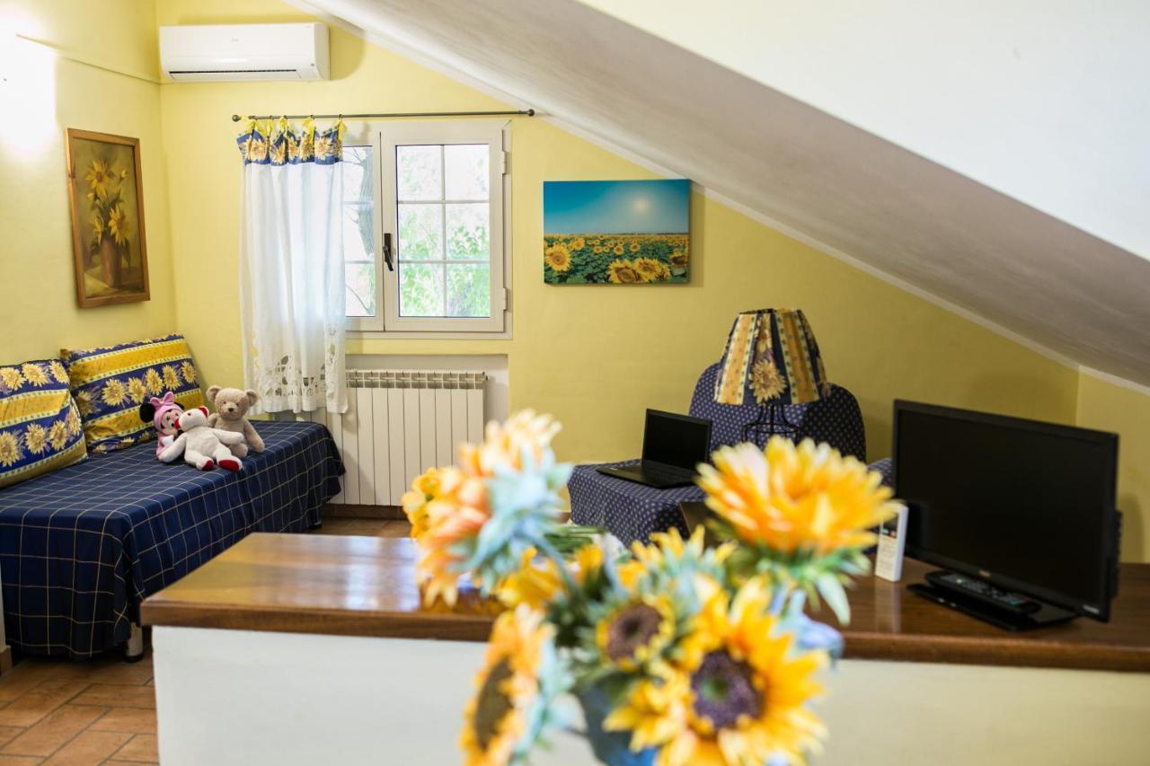 Le Raganelle Hotel Oneglia Екстериор снимка